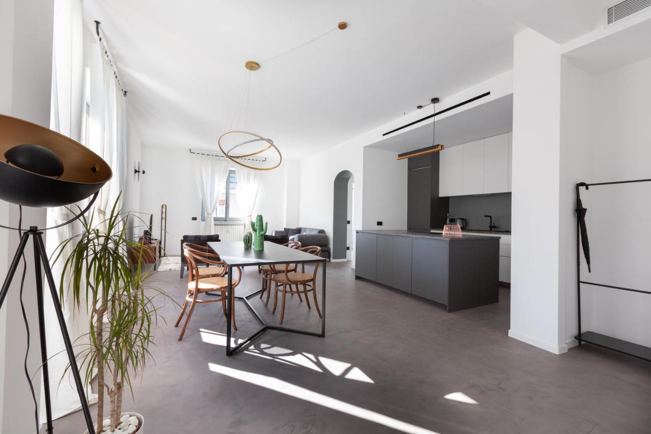 Apartamento Sant'Ambrogio Bright And Stylish Flat Milán Exterior foto